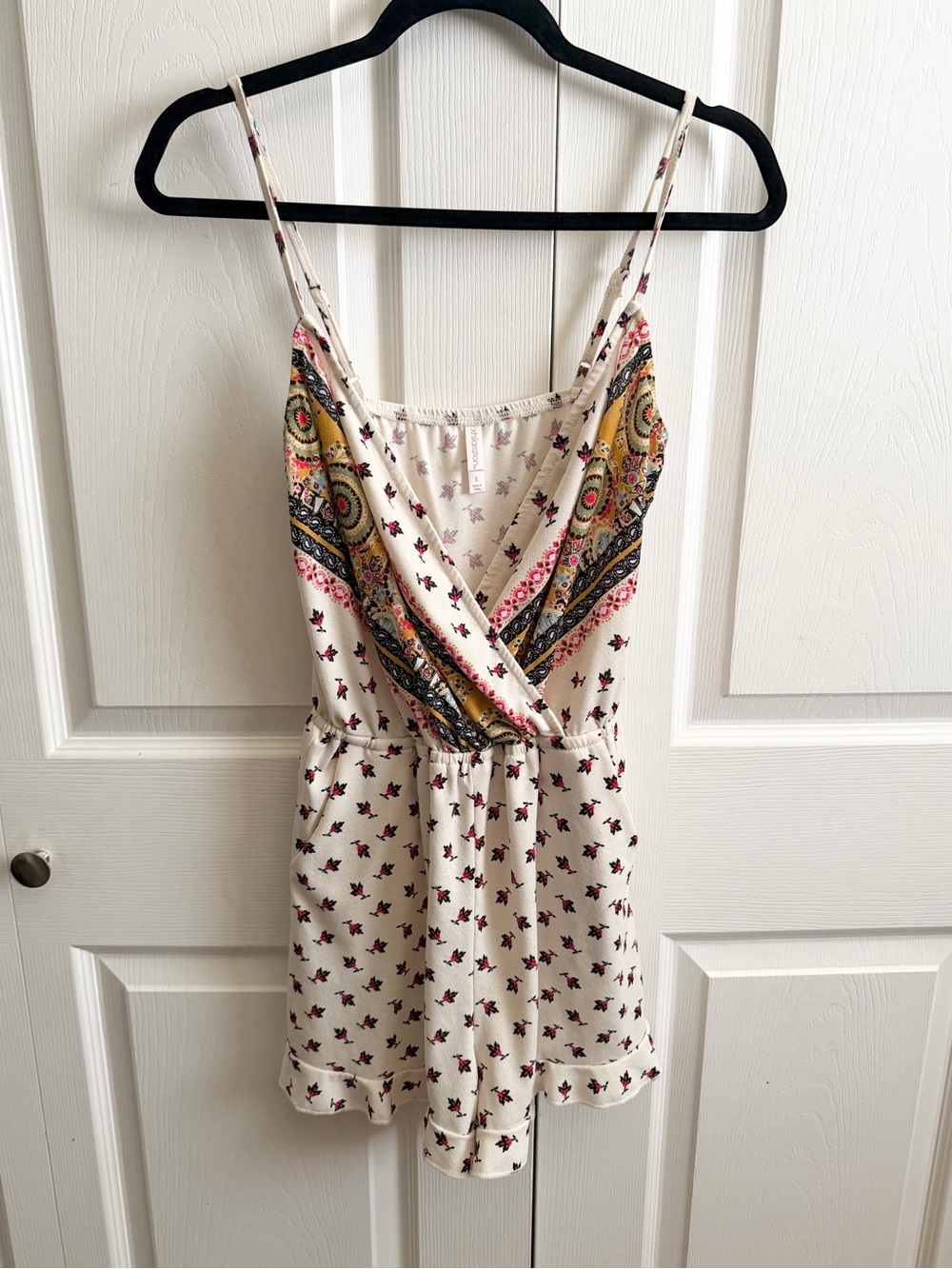 5 for $25! Xhilaration Cream Printed Sleeveless Romper